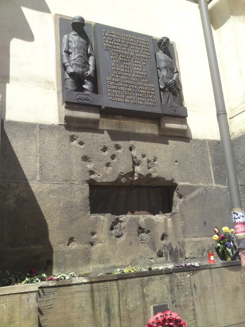 Kostel Cyrila a Metod�je - Heydrich Atent�t v�sadek