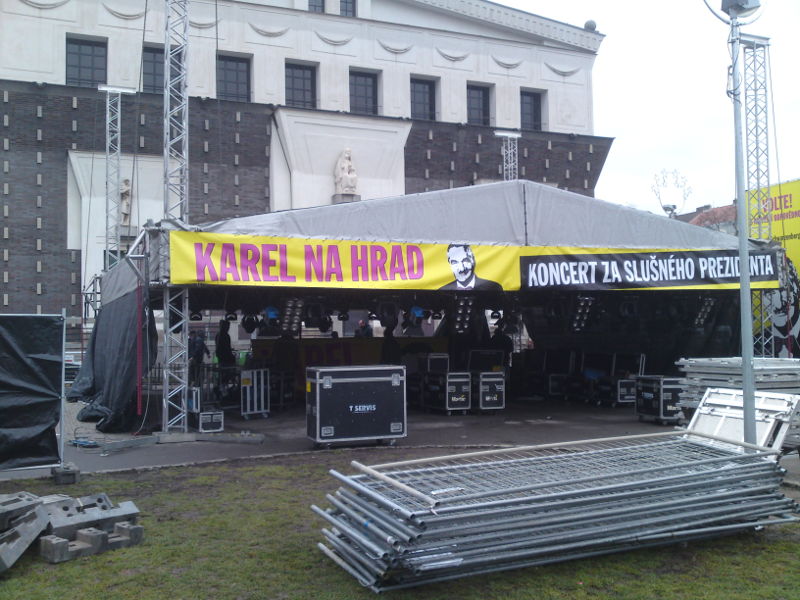 karel na hrad - koncert na ji��ho z pod�brad