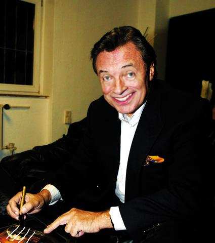 Karel Gott for president!