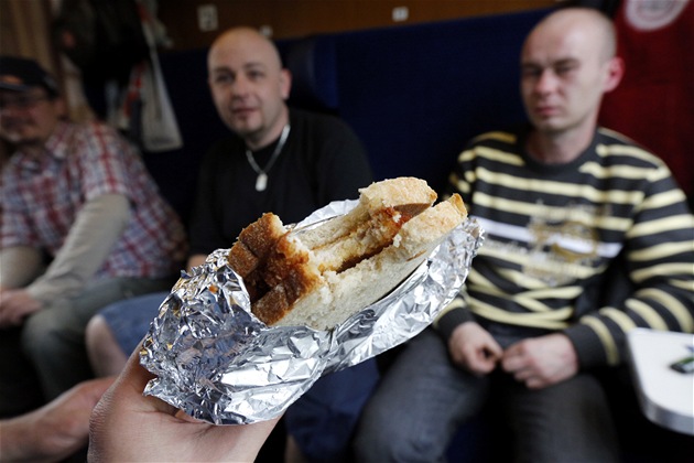 v��n� ��zek